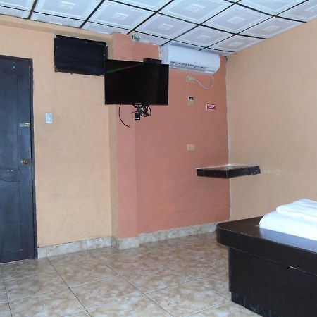Hotel Imperial Guayaquil Exterior photo