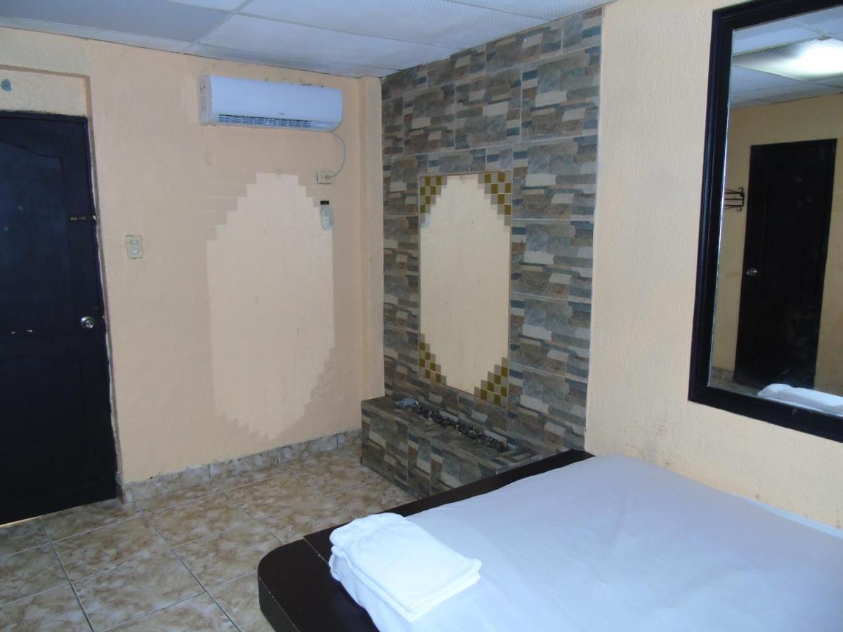Hotel Imperial Guayaquil Exterior photo